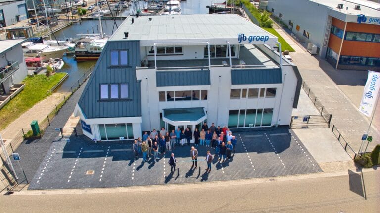 Opening van nieuwe locatie IJB Groep - Industrieweg 1 in Lemmer